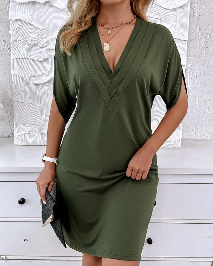 Selia | Elegant V-Neck Dress