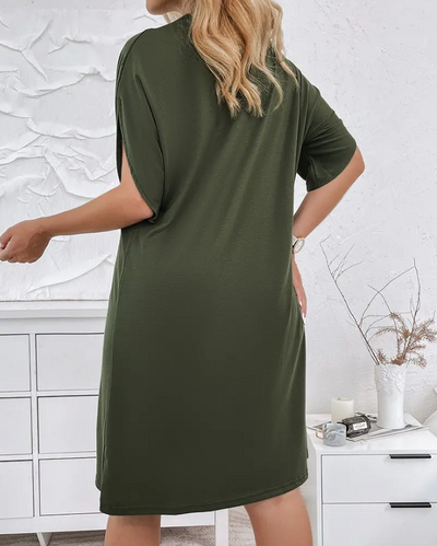 Selia | Elegant V-Neck Dress