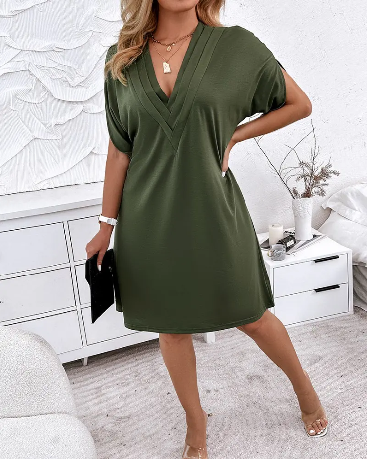 Selia | Elegant V-Neck Dress