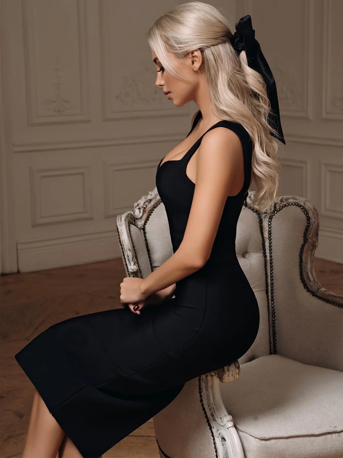Desira | Sweetheart Midi Dress